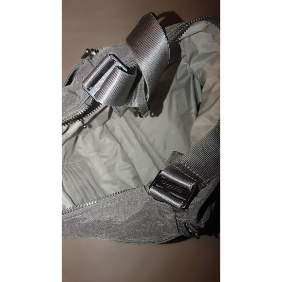 Baggallini Crossbody Bag Silver Nylon Adjustable Strap with Matching Pouch Women - Picture 6 of 7